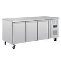 Polar U-Serie Bäckerei-Kühltisch EN 60x40 3 Türen 634 Liter auf Rollen