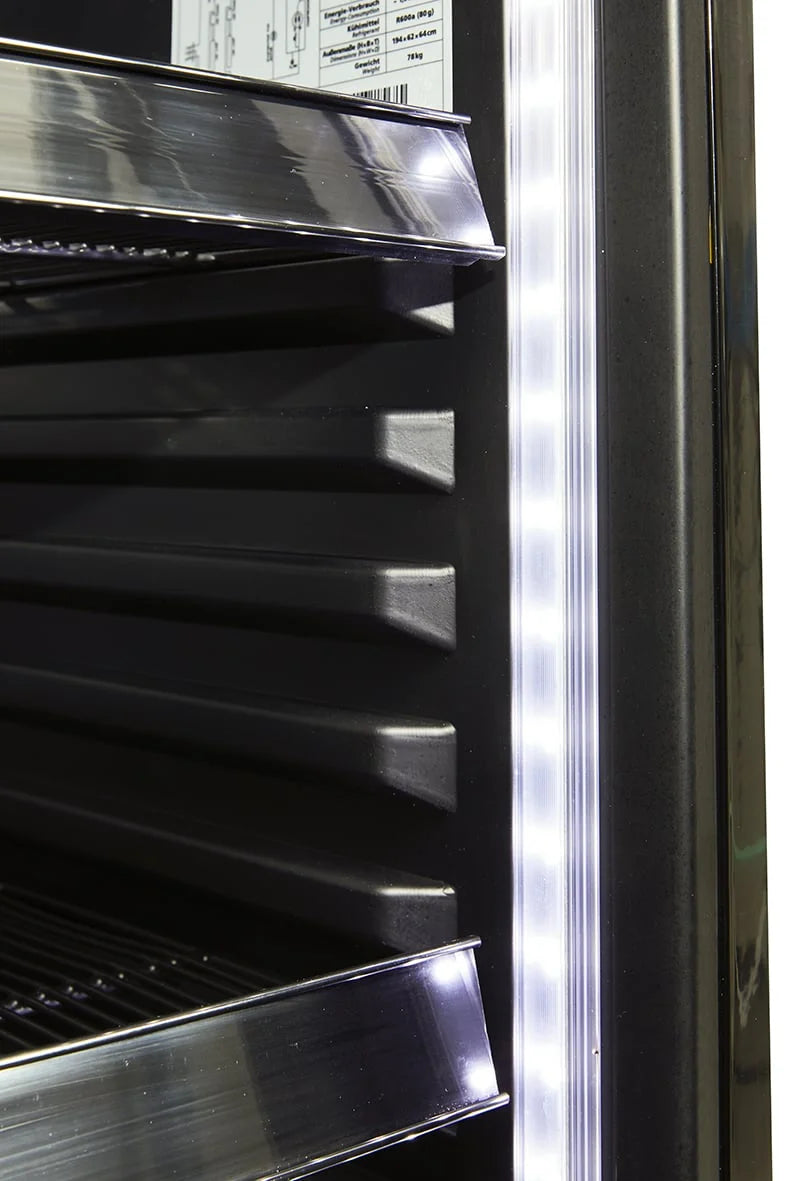 Armoire réfrigérée à boissons noire - 339 l - froid ventilé - enseigne lumineuse Afri-Cola