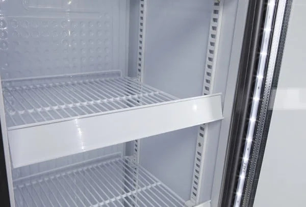Gastro-Cool DC130 Getränkekühlschrank Slim 150 Liter schwarz/weiß, LED