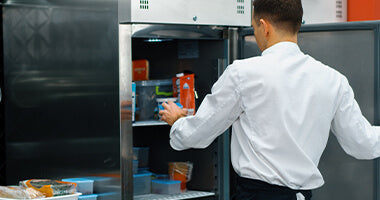 
2024 03 Kuehschrank Ratgeber Anforderung Schnell