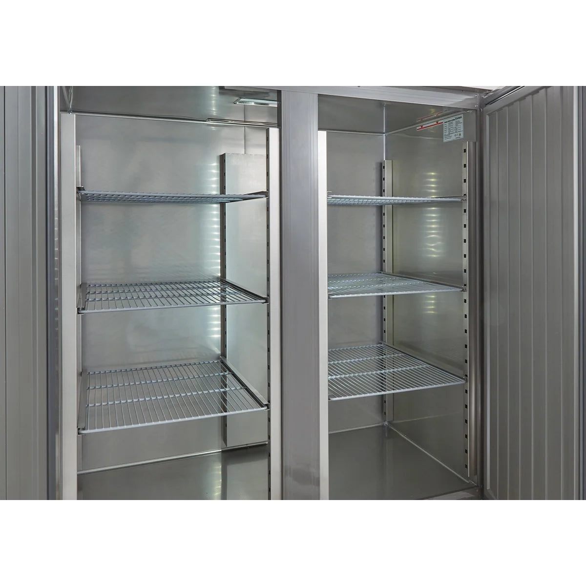 Armoire de congélation ECO 1400 GN 2/1 Monobloc, volume utile 1350 litres, 6 grilles réglables, construction robuste, inox