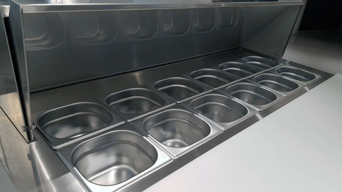 Coreco Saladette US Range 1800 - 2/2