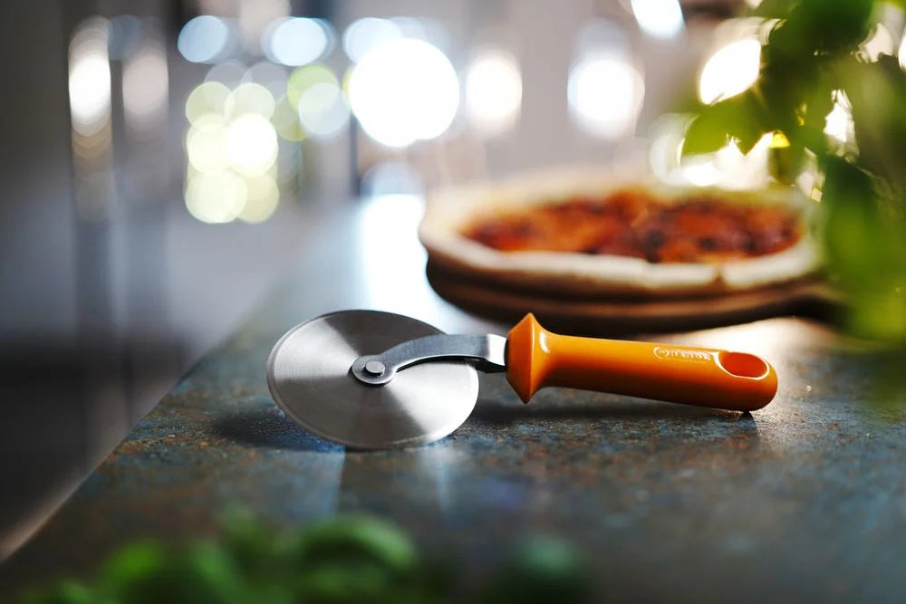 HENDI Pizzer Pizzaschneider, HENDI, designed by Robert Bronwasser, Orange,  ø97x240mm